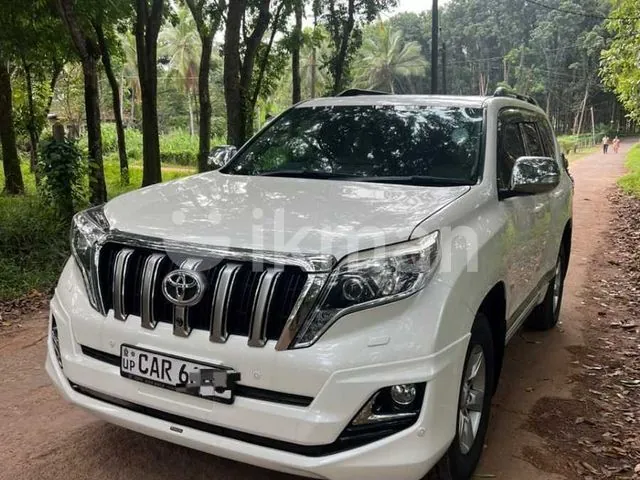 Toyota Land Cruiser Prado 2015 photo 2