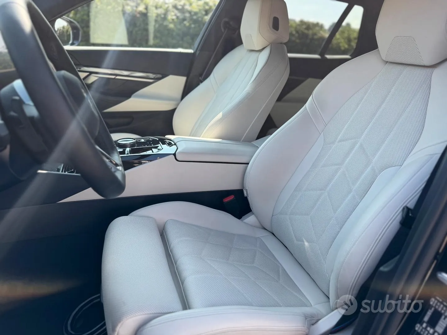 BMW 520 Touring 2025 photo 4