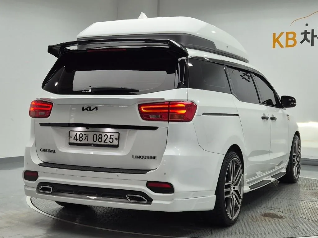 Kia Carnival 2017 photo 3