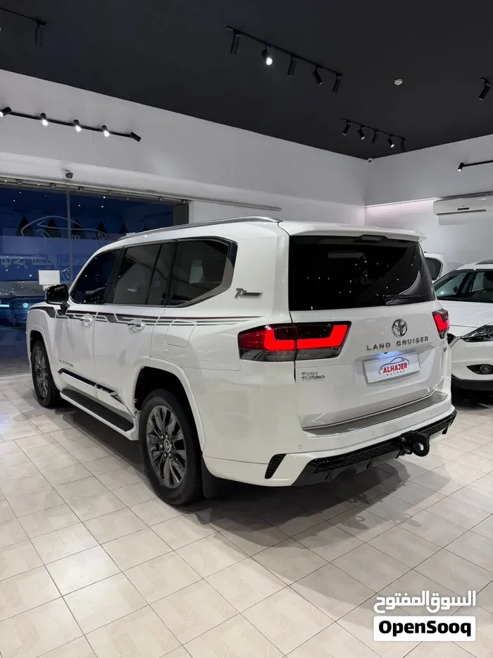 Toyota Land Cruiser 2022 photo 2