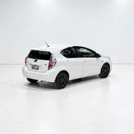 Toyota Aqua 2014 photo 3