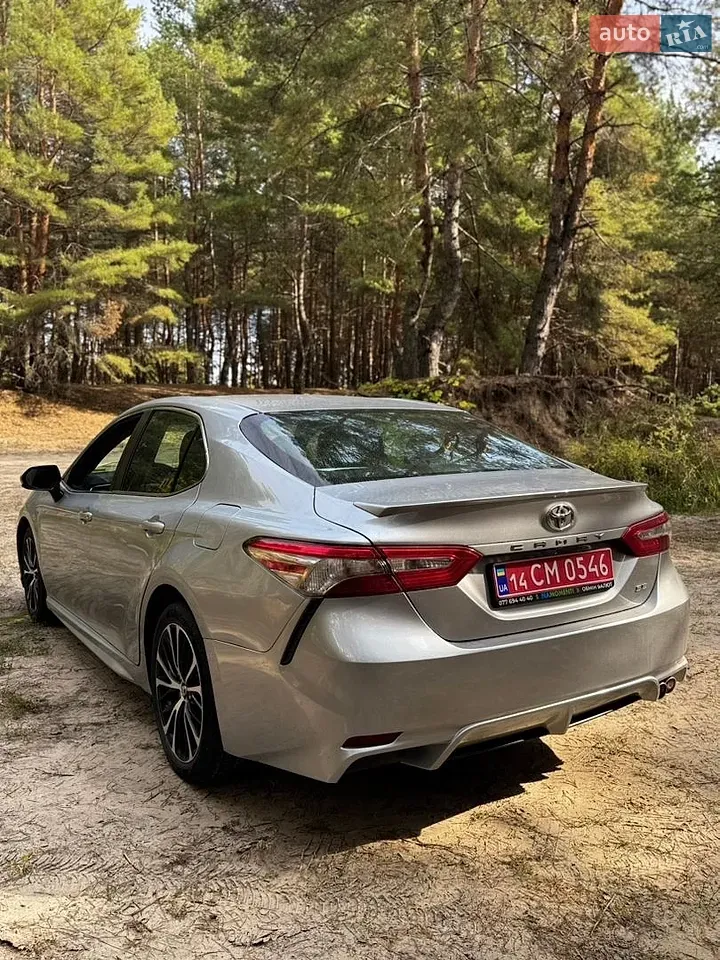Toyota Camry 2018 photo 5