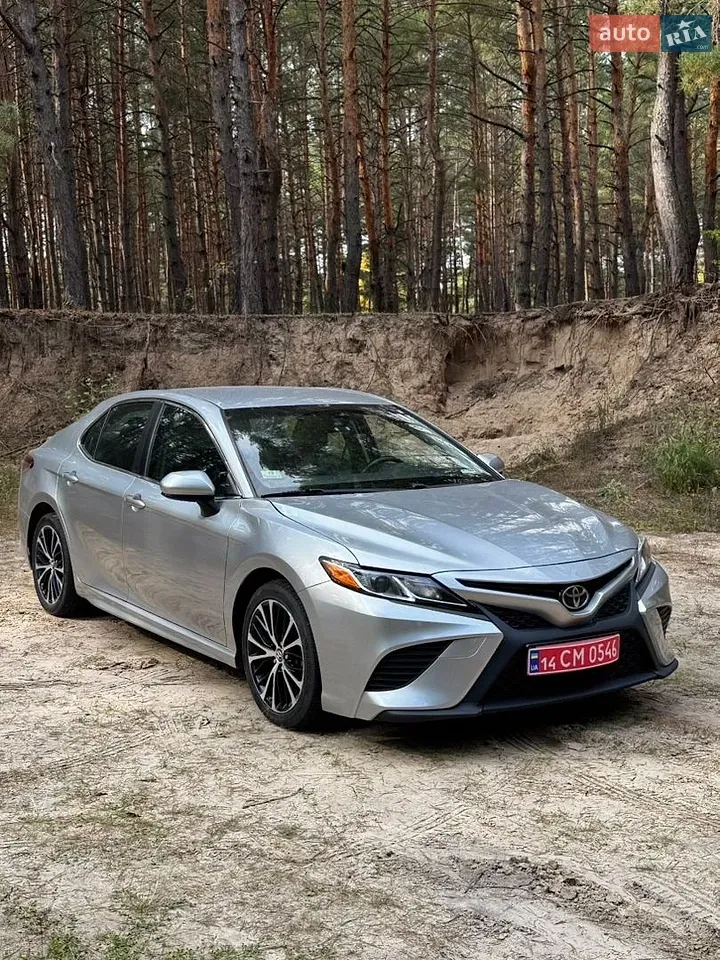 Toyota Camry 2018 photo 2
