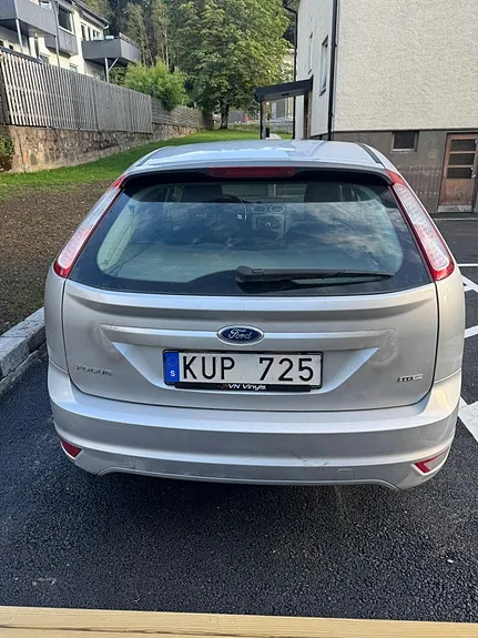 Ford Focus 2010 photo 5
