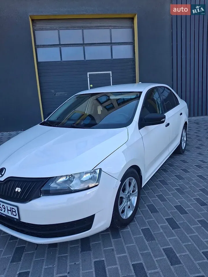 Skoda Rapid 2017 photo 3