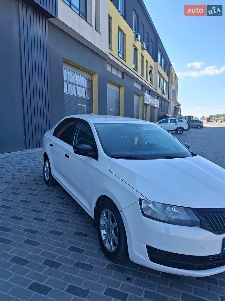 Skoda Rapid 2017 photo 2