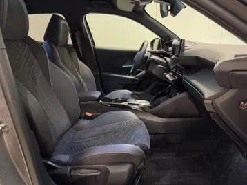 Peugeot 2008 2025 photo 2