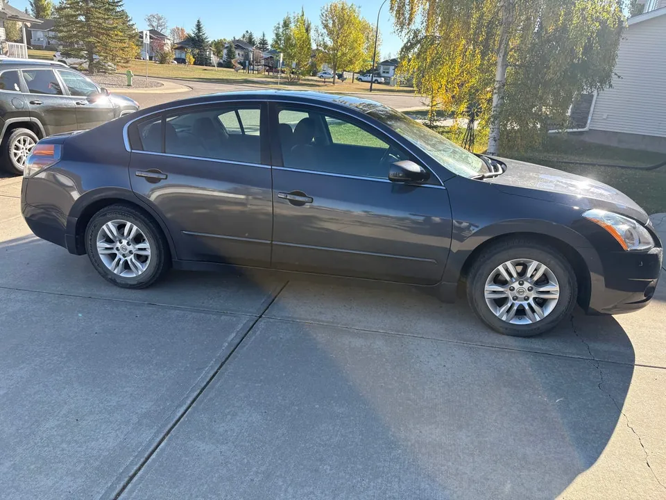 Nissan Altima 2012 photo 3