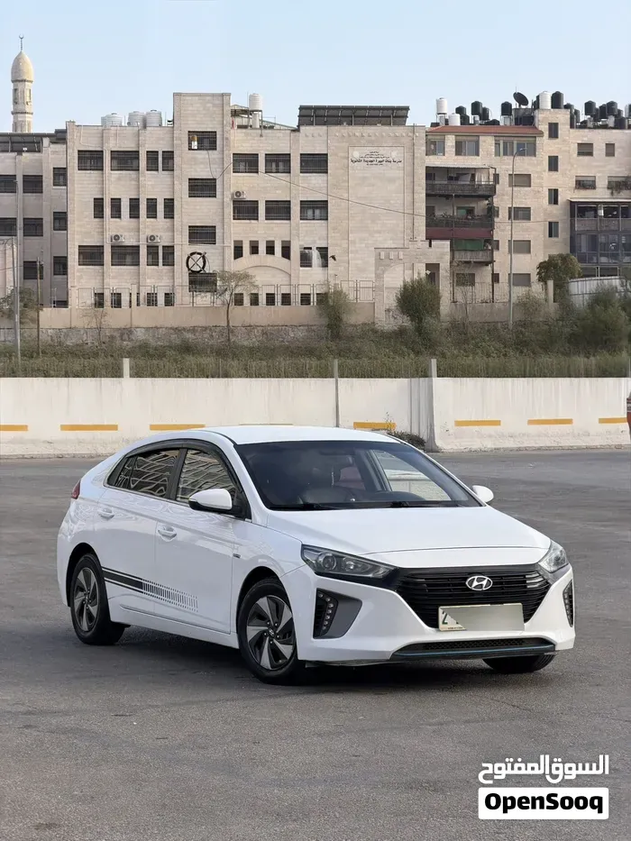 Hyundai Ioniq