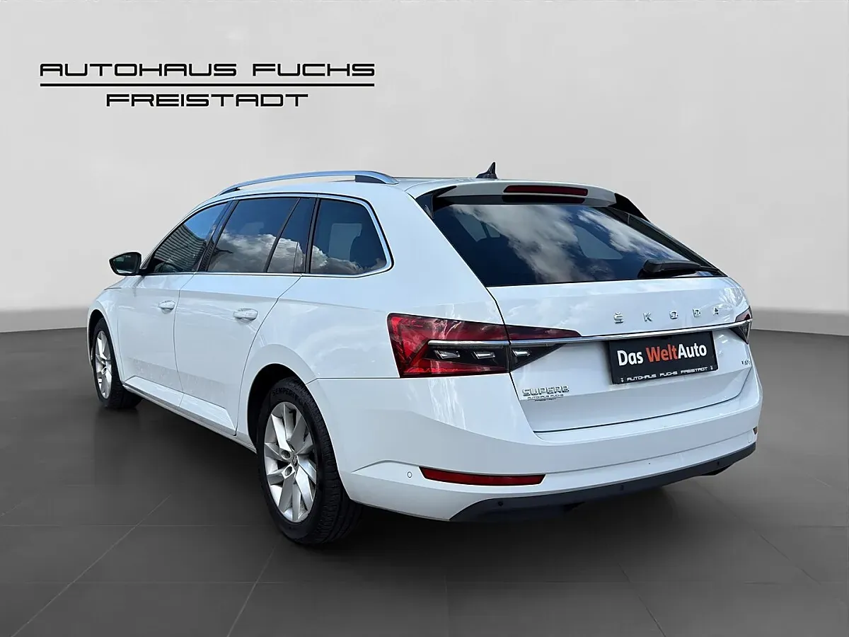 Skoda Superb 2022 photo 3