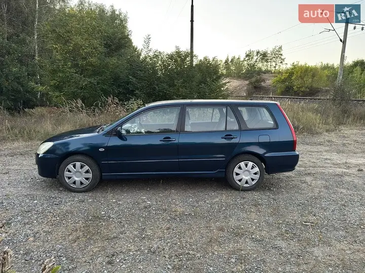 Mitsubishi Lancer 2004 photo 4