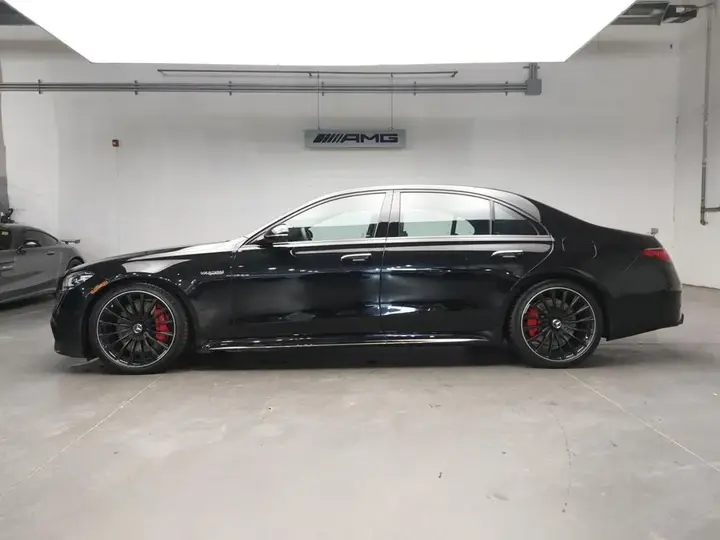 Mercedes-Benz S-Class 2024 photo 4