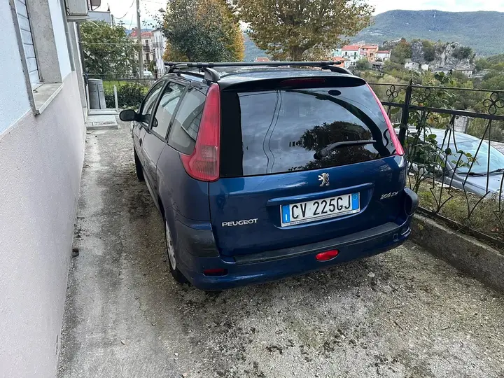 Peugeot 206 2005 photo 2