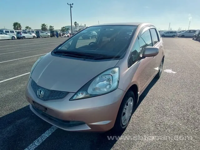 Honda Fit 2010 photo 2