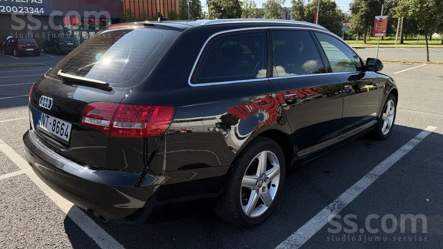 Audi A6 2010 photo 4