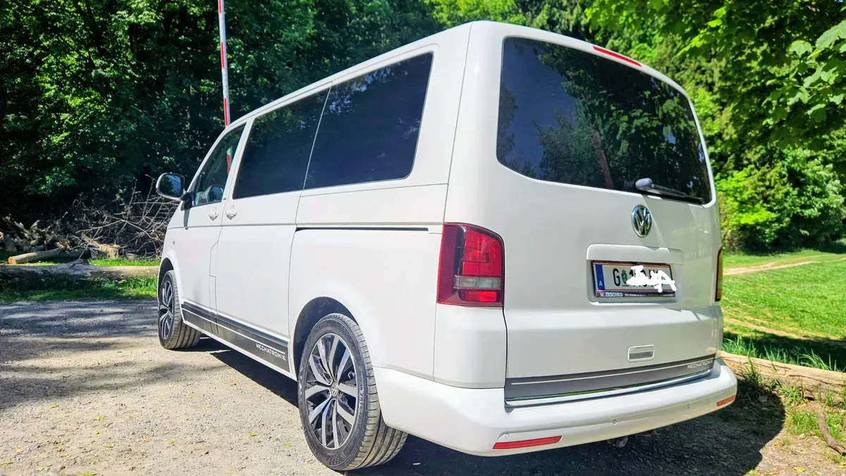 Volkswagen Multivan 2015 photo 3