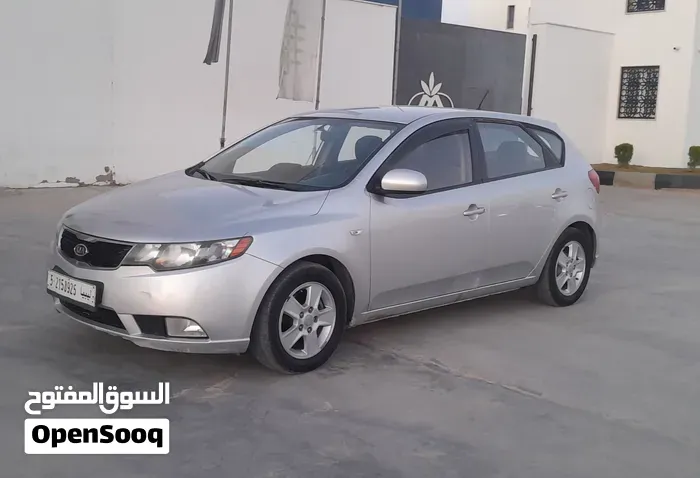 Kia Cerato 2012 photo 2