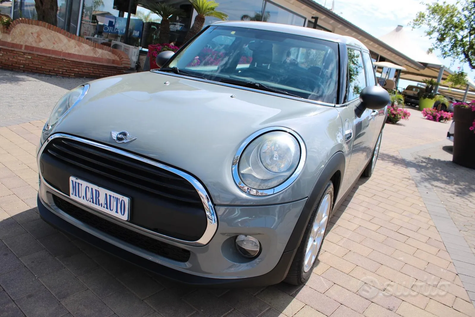 Mini Mini