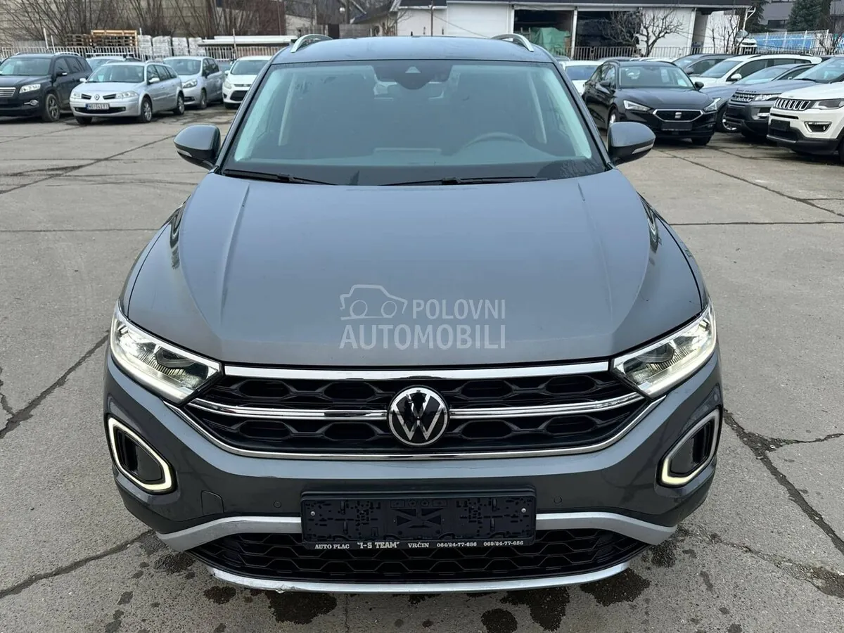 Volkswagen T-Roc 2022 photo 2