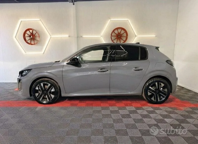 Peugeot 208 2024 photo 2