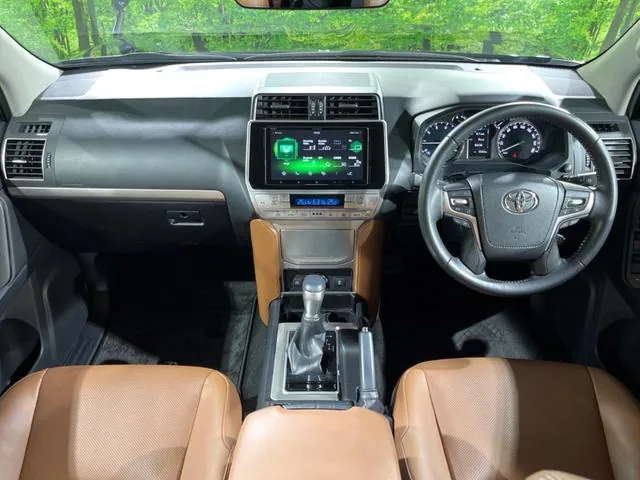 Toyota Land Cruiser Prado 2022 photo 2