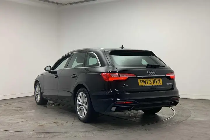 Audi A4 Avant 2023 photo 3