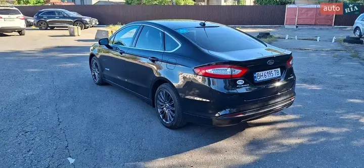 Ford Fusion 2014 photo 3