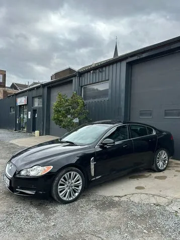 Jaguar Xf 2010 photo 2