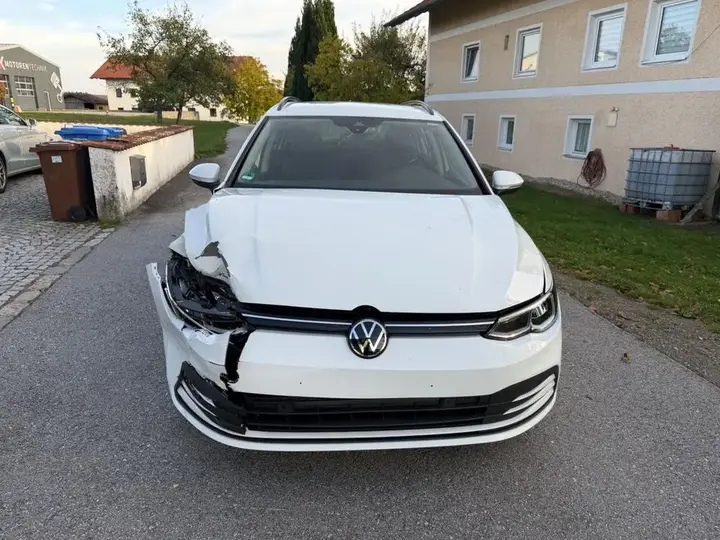 Volkswagen Golf Viii