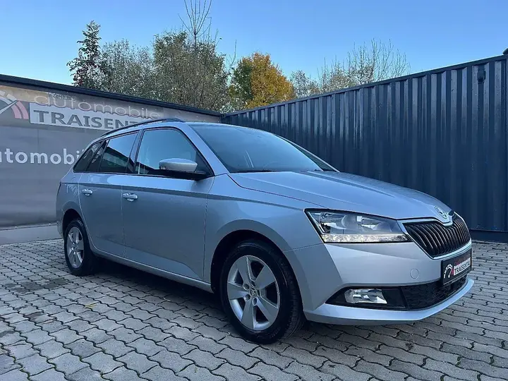 Skoda Fabia 2021 photo 3