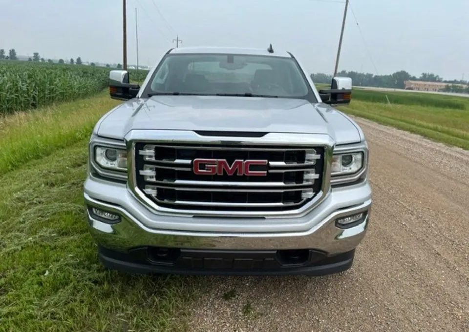 GMC Sierra 1500 2017 photo 2