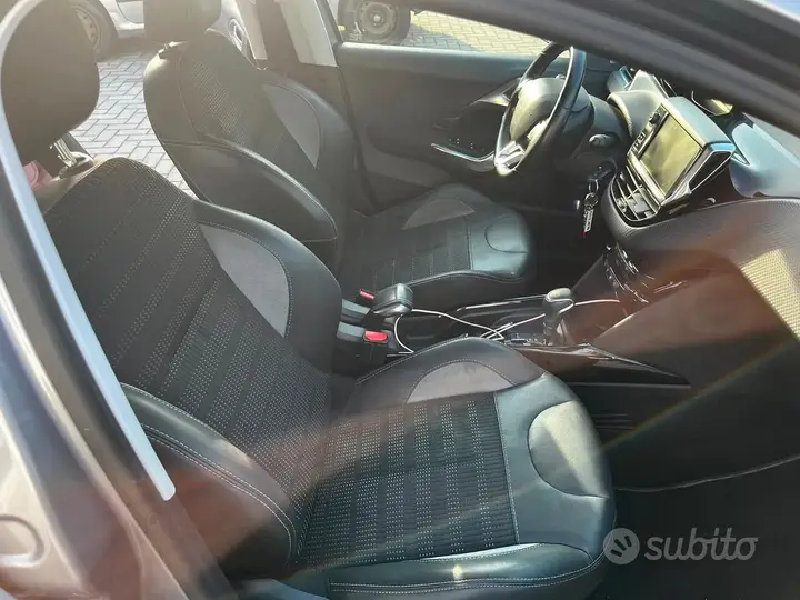 Peugeot 2008 2017 photo 4