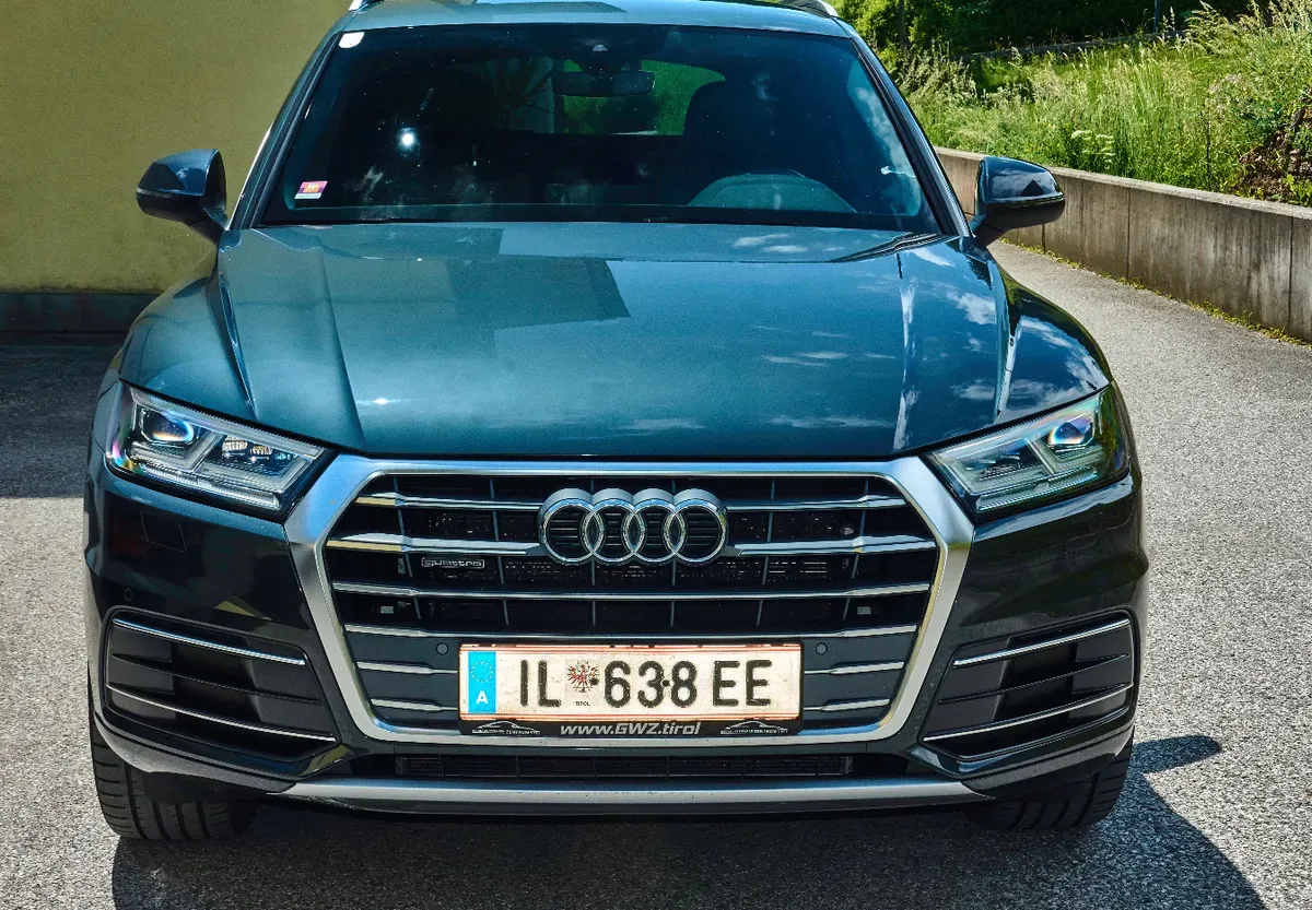 Audi Q5 2017 photo 2