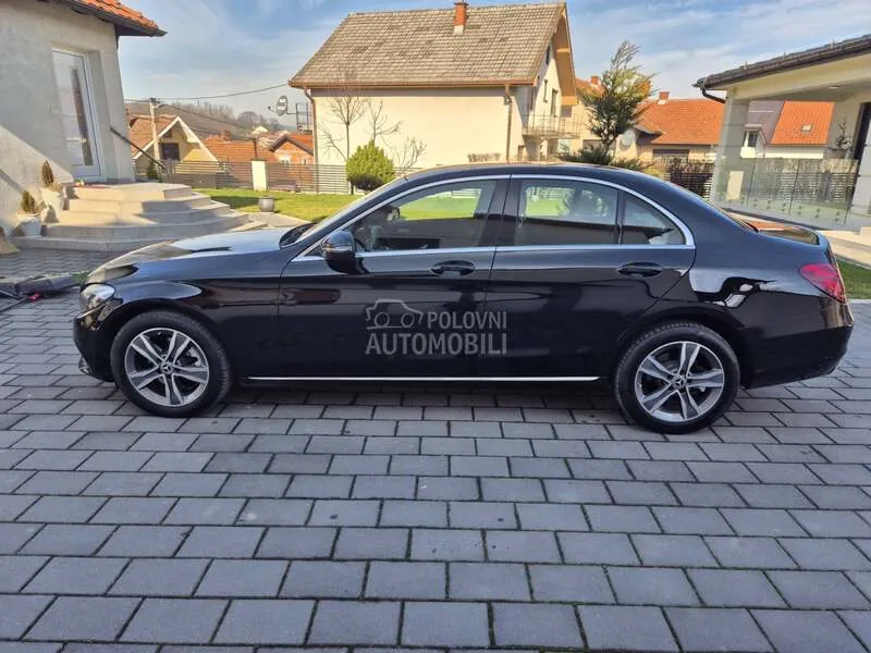 Mercedes-Benz C 220 2017 photo 3