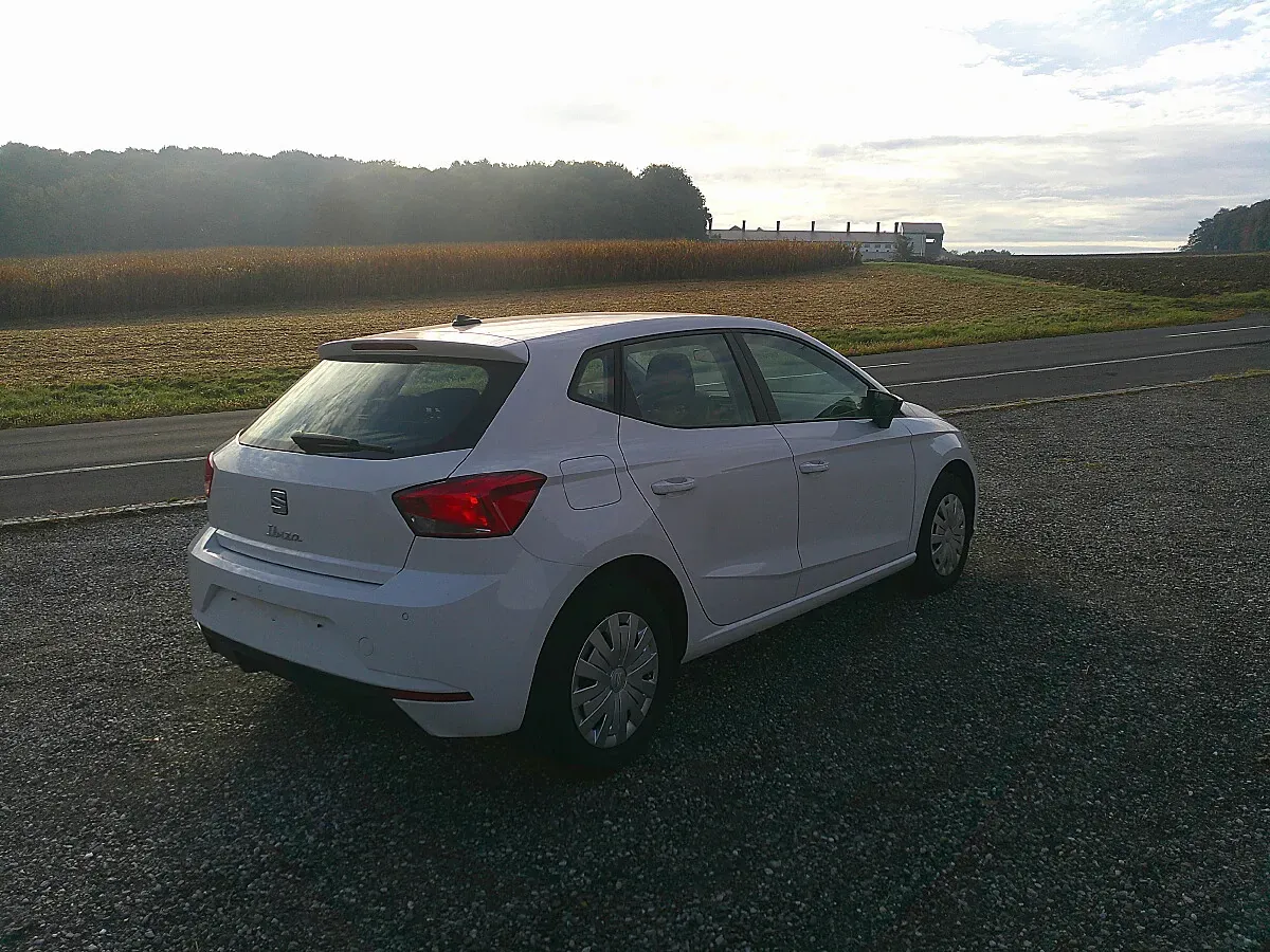 Seat Ibiza 2025 photo 2
