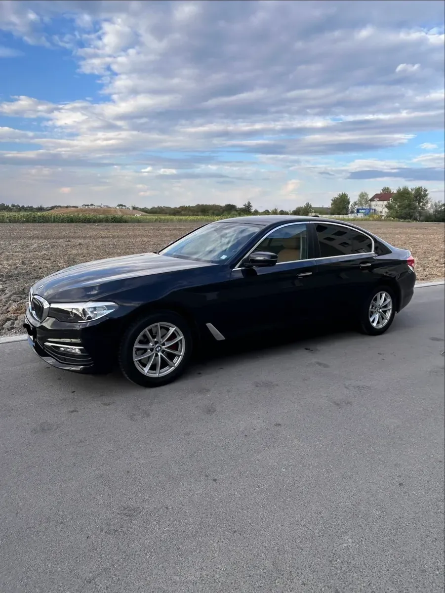 BMW 5 Series 2017 photo 2