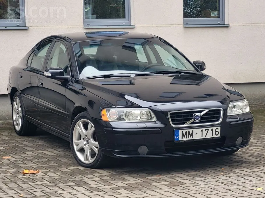 Volvo S60 2009 photo 2