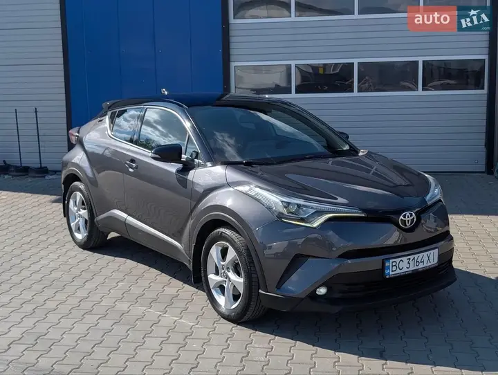 Toyota C-Hr 2017 photo 2