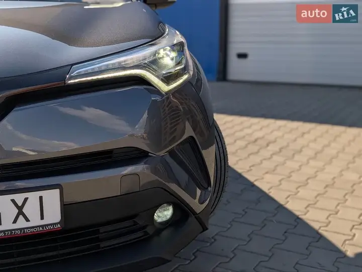 Toyota C-Hr 2017 photo 5