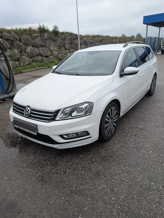Volkswagen Passat 2014 photo 2