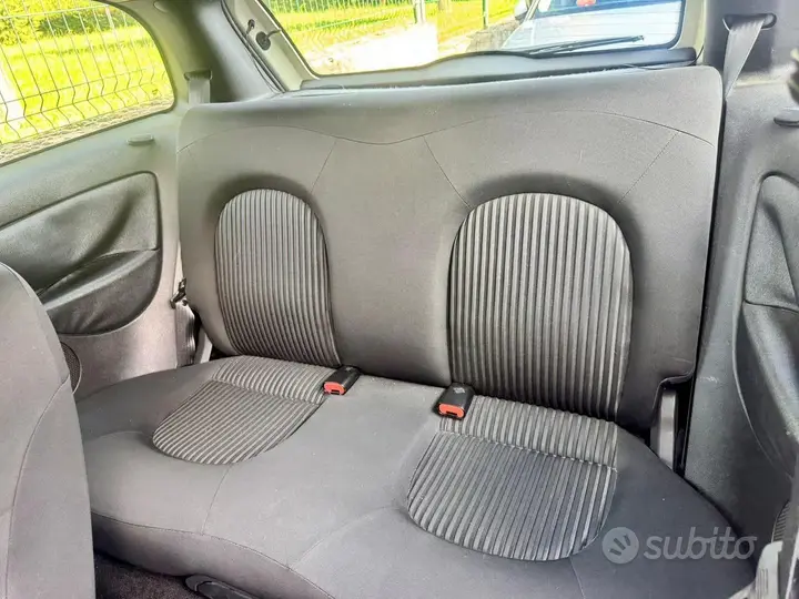 Lancia Ypsilon 2010 photo 5