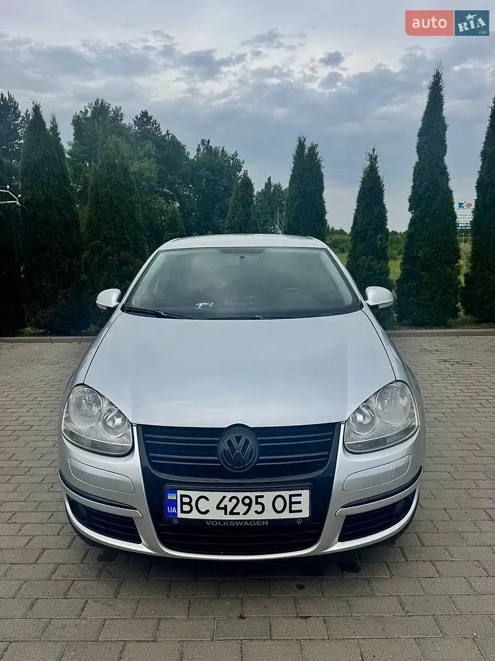Volkswagen Jetta 2010 photo 2