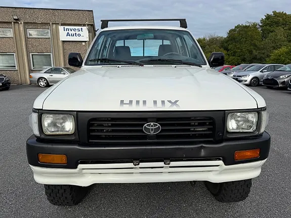 Toyota Hilux 1996 photo 3