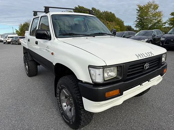 Toyota Hilux 1996 photo 4