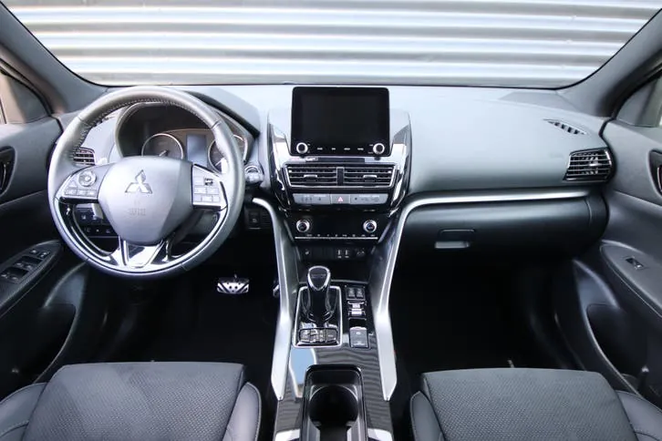 Mitsubishi Eclipse Cross 2024 photo 3
