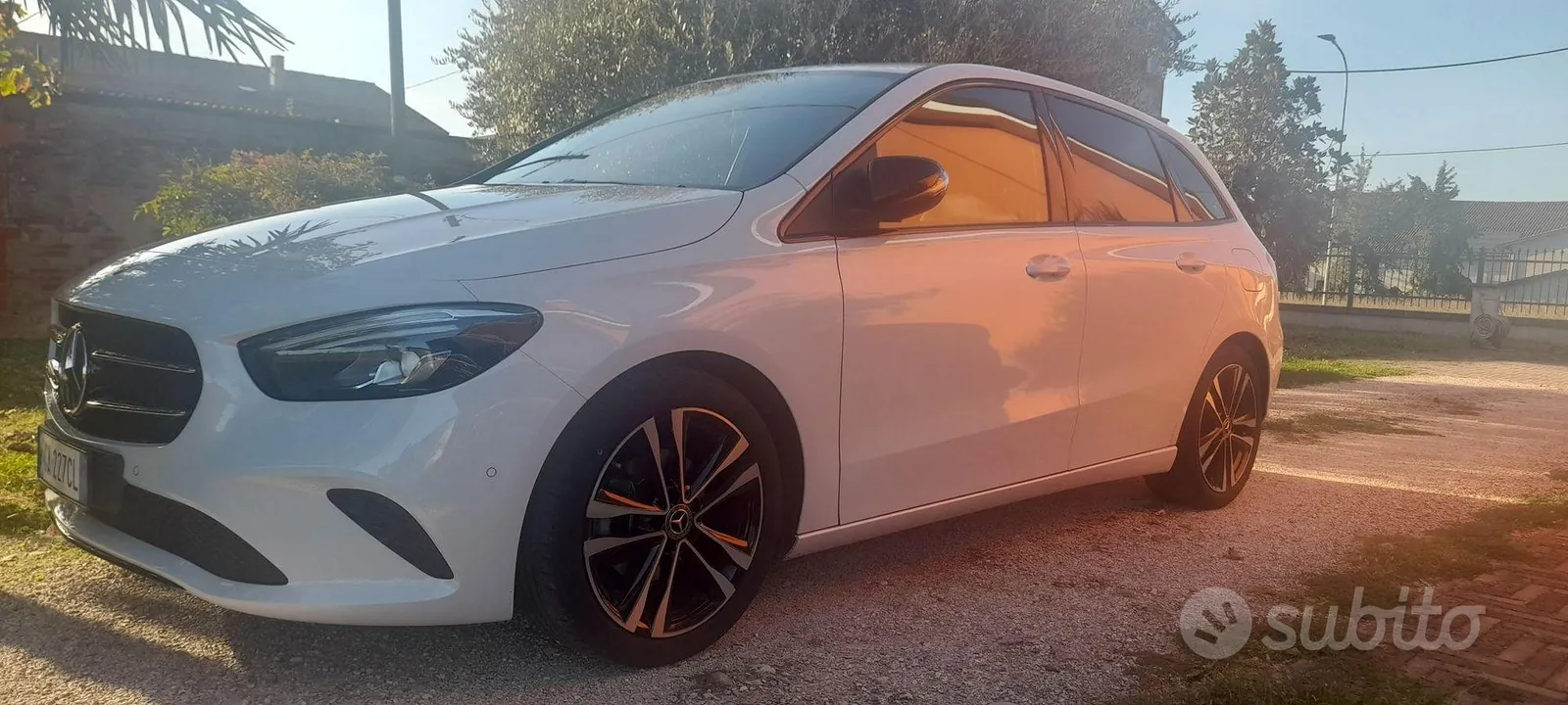 Mercedes-Benz B-Class 2020 photo 3
