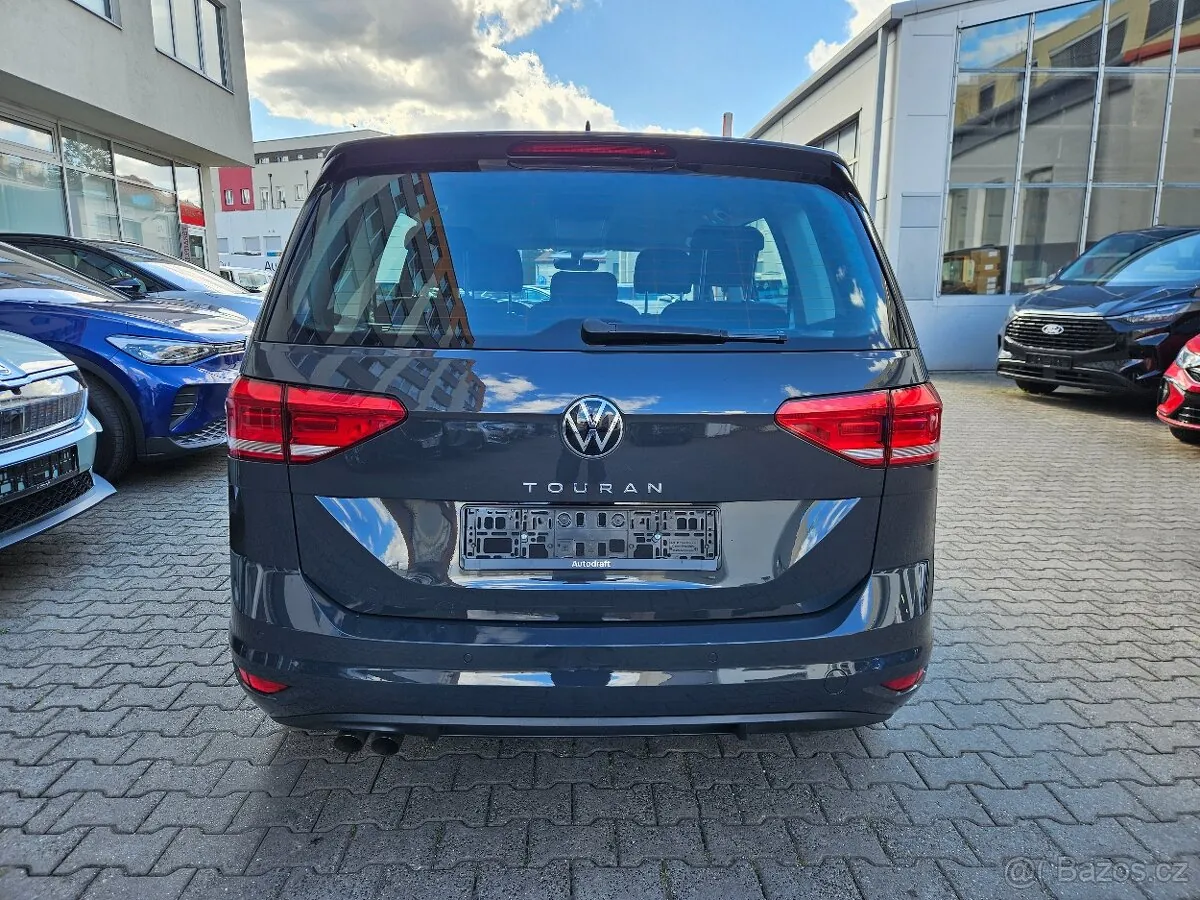 Volkswagen Touran 2022 photo 5