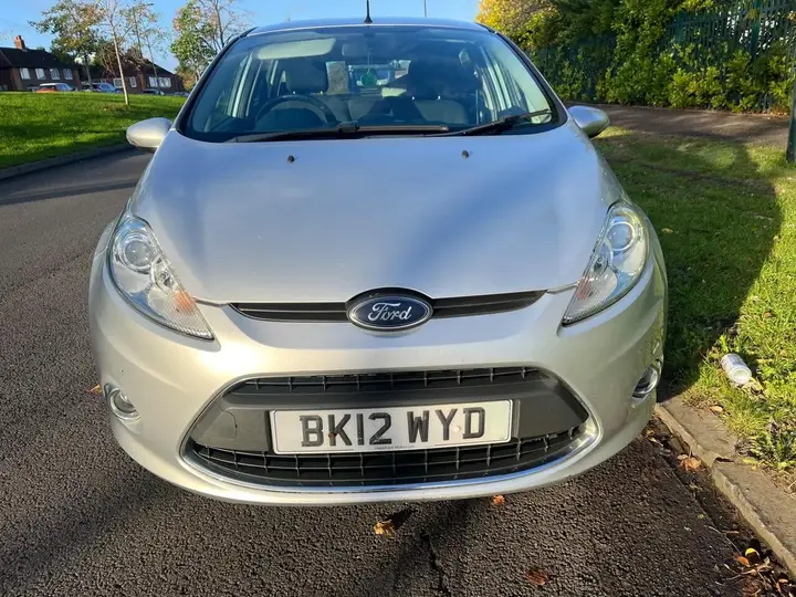 Ford Fiesta 2012 photo 3