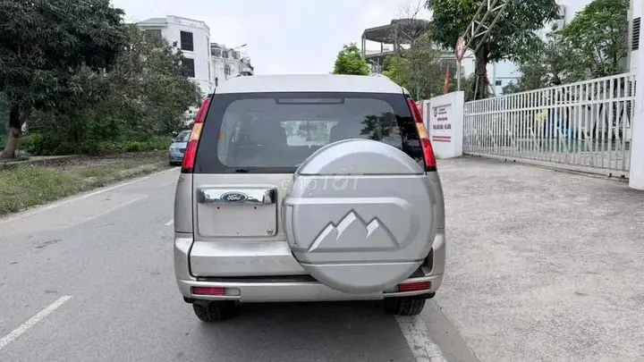 Ford Everest 2009 photo 4