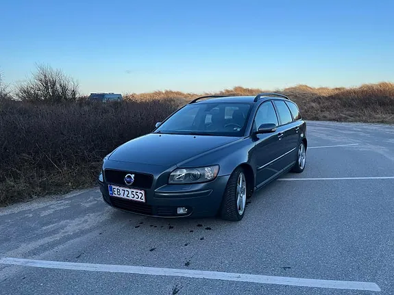 Volvo V50 2004 photo 2